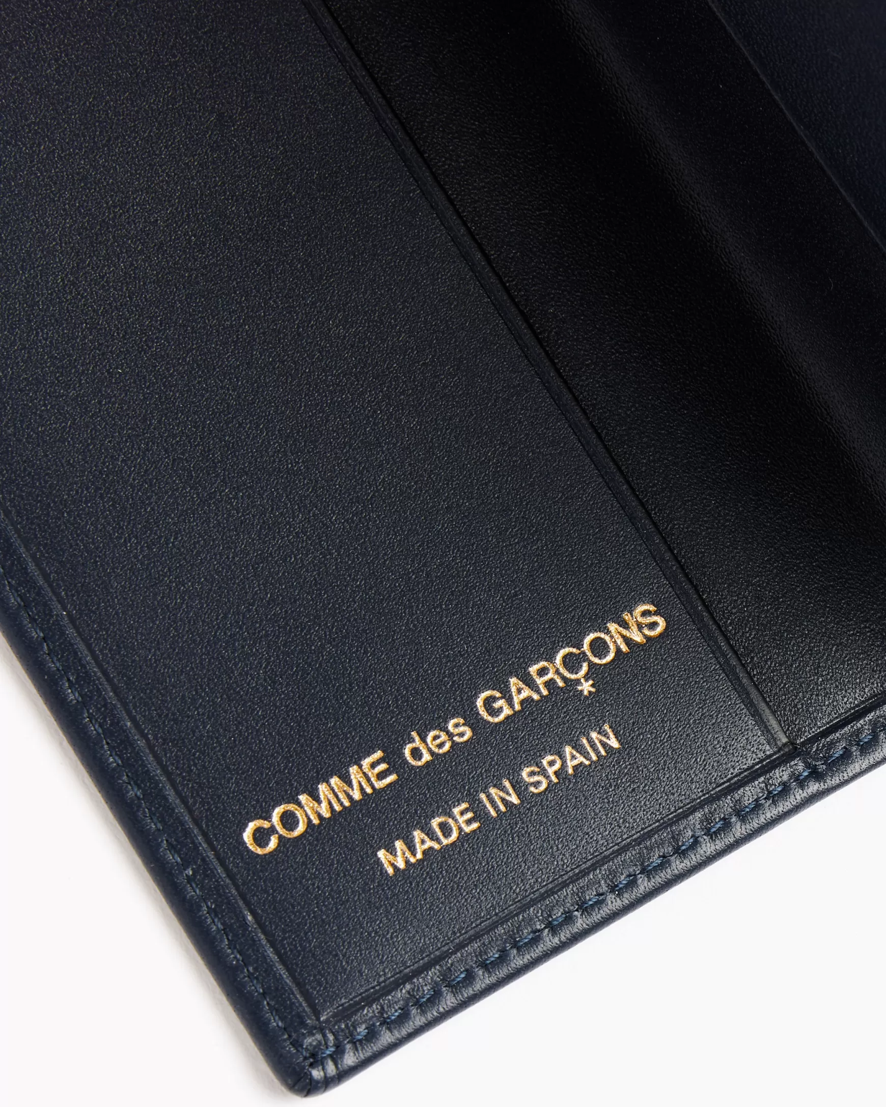 Hot Mohawk General Store | Comme Des Garcons | 6400 Classic Leather Line Wallet In Navy Woman Wallets & Bags